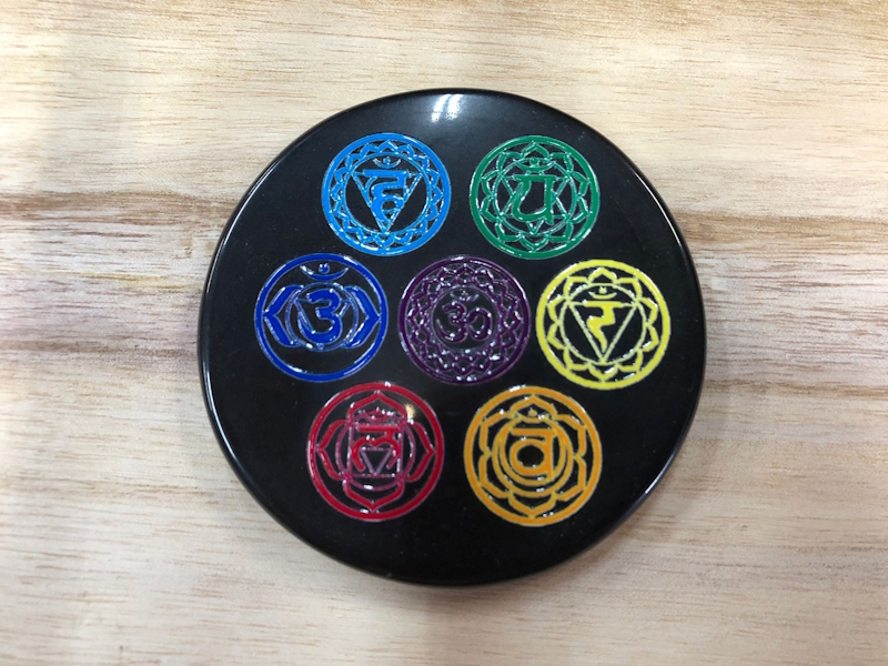 Plato Jaspe Negro Chakras 10 cm